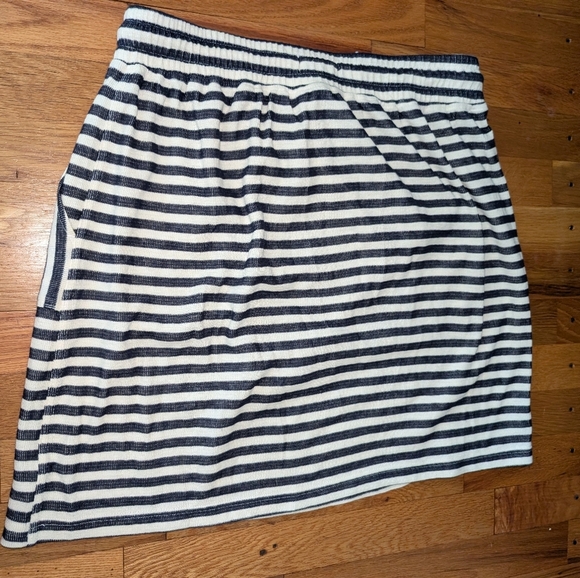 LOFT Cream & Navy Striped Knit Skirt - Picture 4 of 6